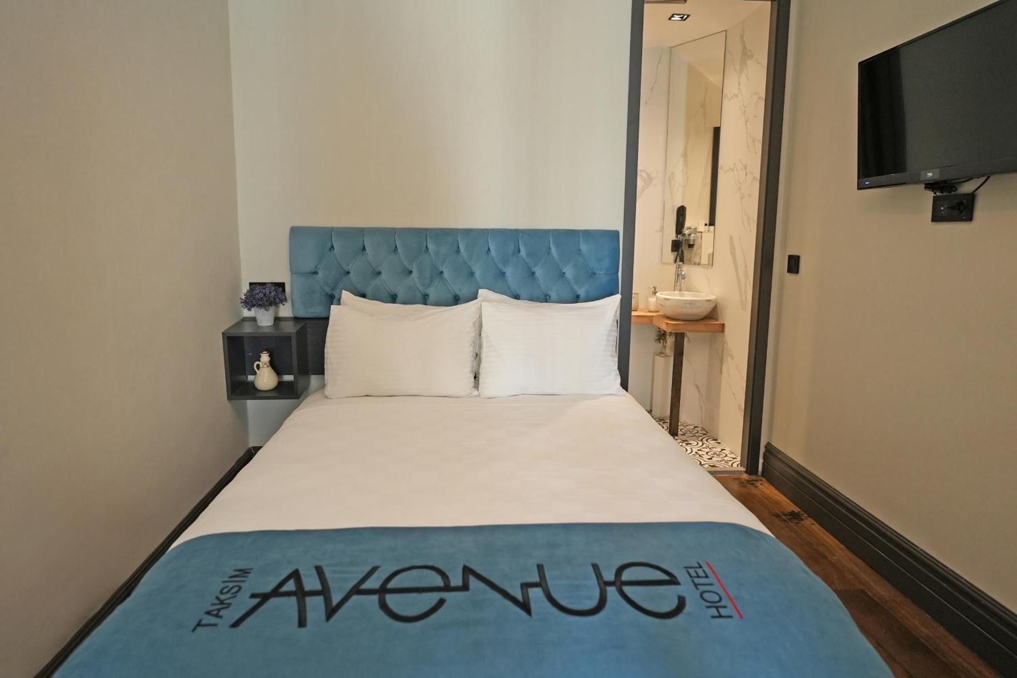 Taksim Avenue 4*